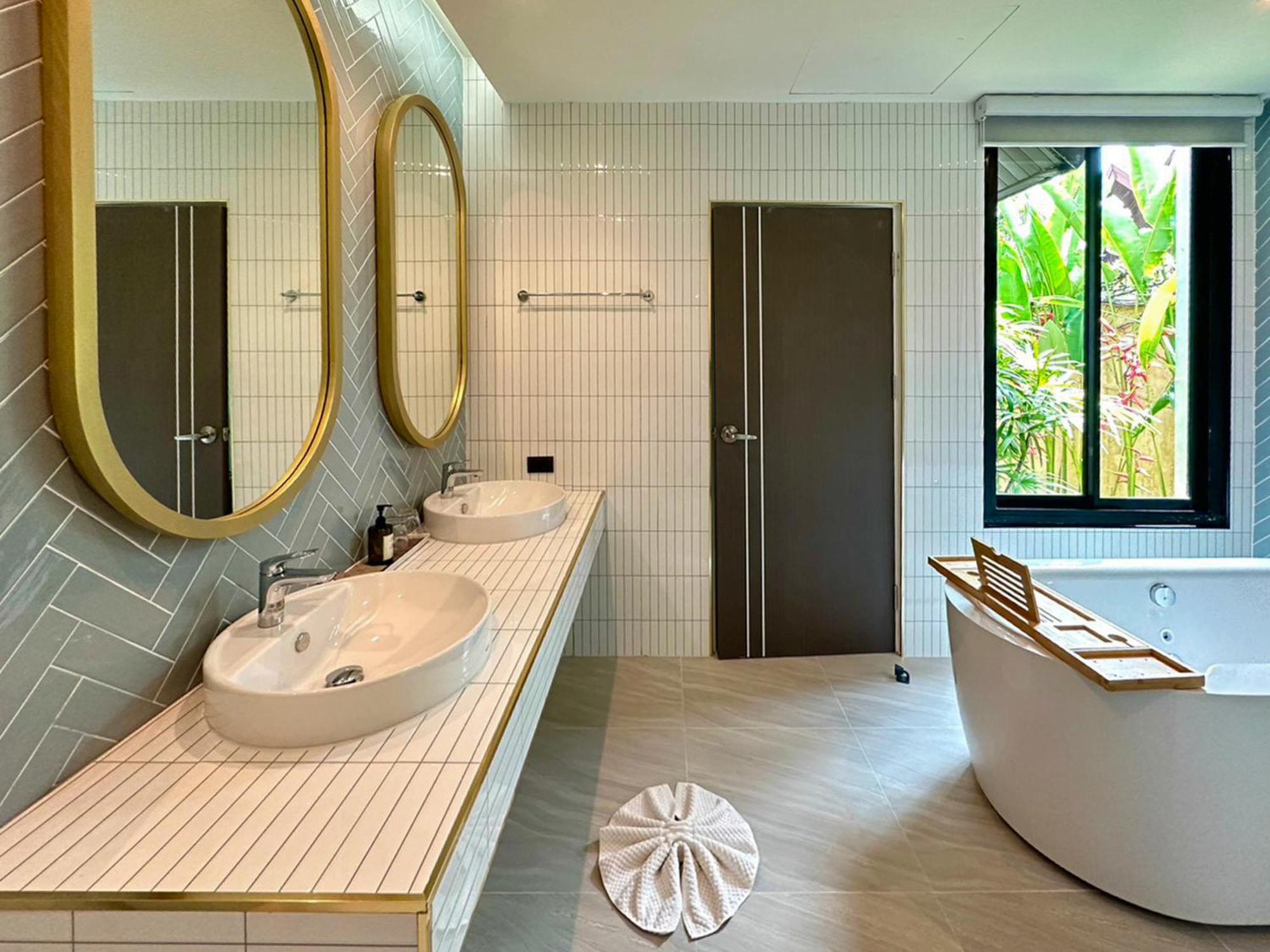 The Kiri Villas Resort Thalang Exterior photo